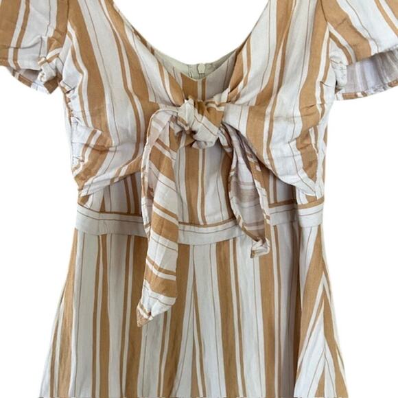 Megan Tie-Front Striped Fully Lined Romper Boho Chic Summer Outfit Size Medium - Picture 3 of 9